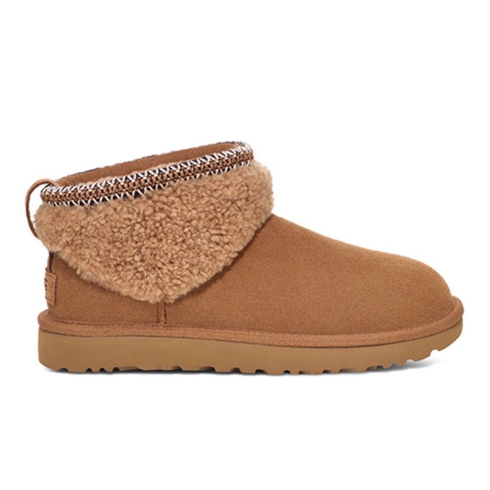 UGG Women’s Classic Ultra Mini Maxi Curly - Size 7 NIB